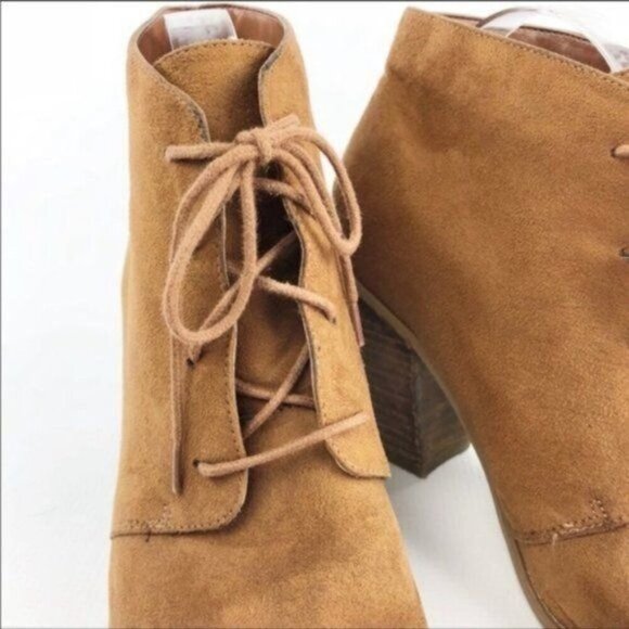 CALL IT SPRING Lace Up Tan Ankle Boots 11 - Picture 4 of 8
